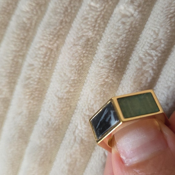 J Crew Stone Ring - Picture 5 of 5